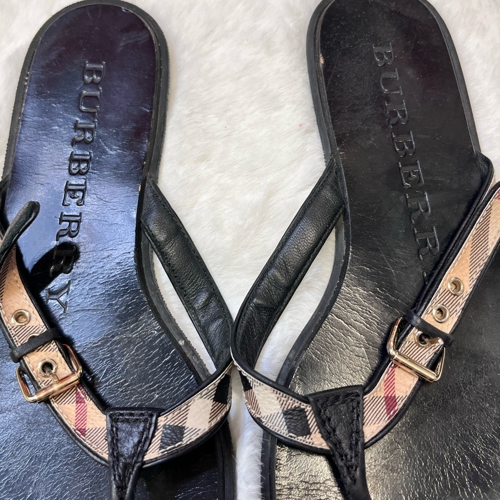 Burberry Sandals - Picture 2 of 4